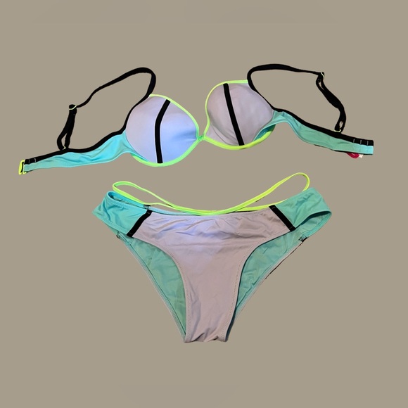 Victoria Secret 36C color block bikini - Picture 2 of 3